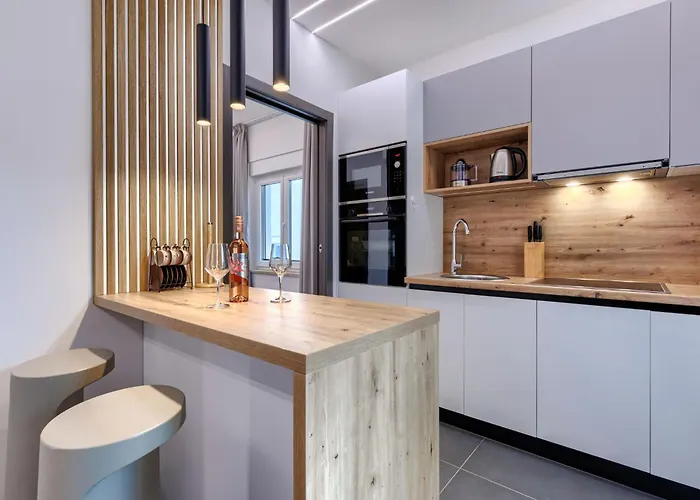 Cintya By Interhome Apartman *